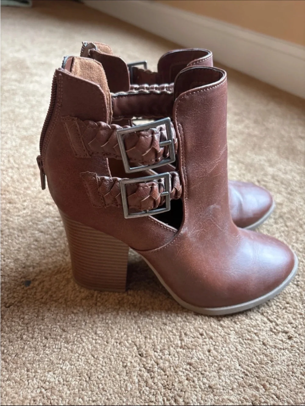 Women's Brown Cutout Block Heel Booties - Stylish Everyday Ankle Boots